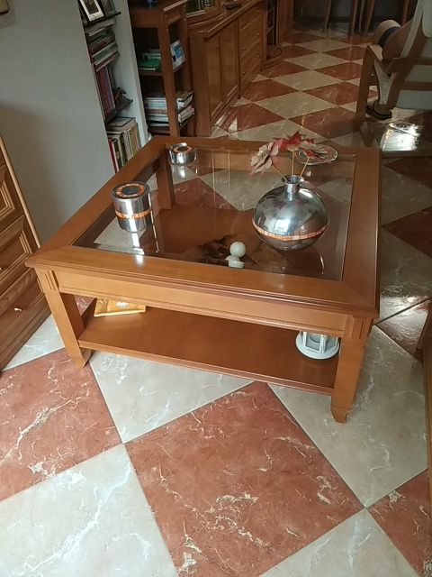 mesa baja de salón... perfecto estado