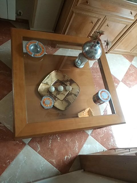 mesa baja de salón... perfecto estado