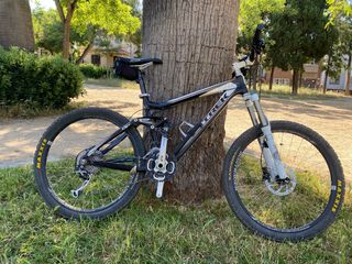 Bicicleta Trek ex fuel 8 mejorada de 26\