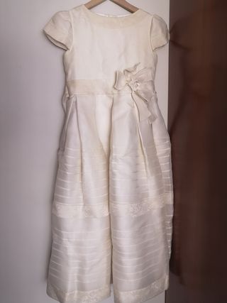 Vestido comunión Francis Montesinos + zapatos de segunda mano por 80 EUR en  Ametzola en WALLAPOP