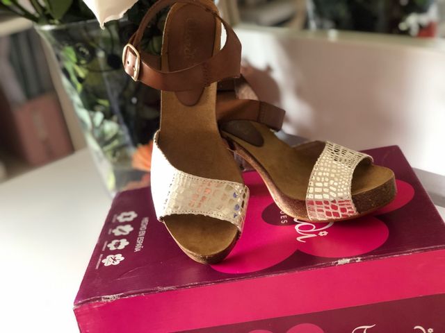 Sandalia piel 37 Nueva