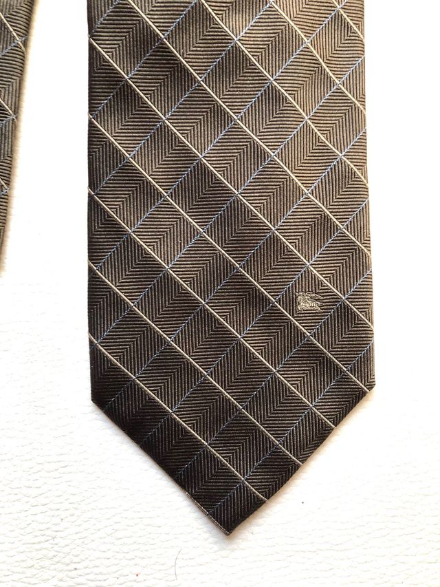 Lote 2 corbatas BURBERRY 100% seda