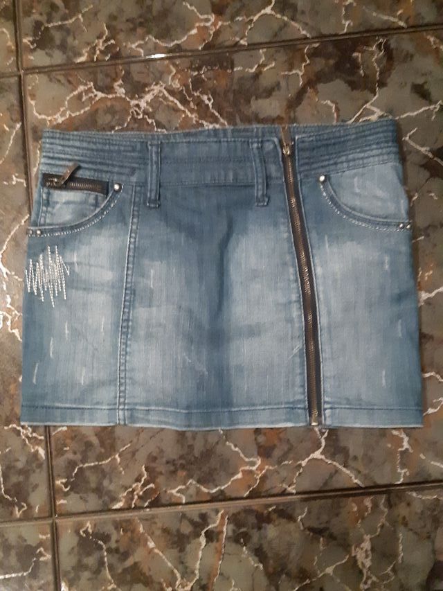 falda Stradivarius talla 36