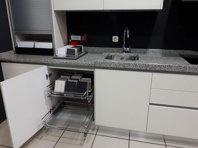 Cocina blanca completa a estrenar de segunda mano por 1.950 € en Madrid