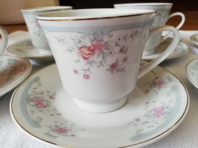 Juego de tazas de porcelana fina