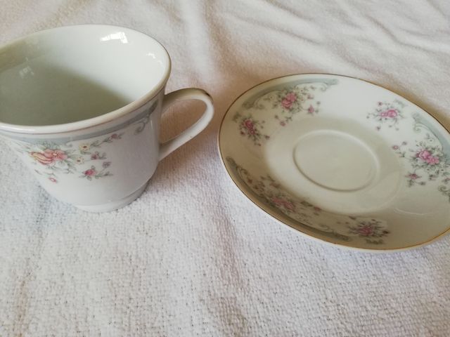 Juego de tazas de porcelana fina
