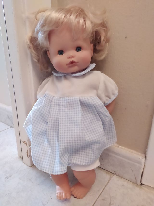 muñeca bebé