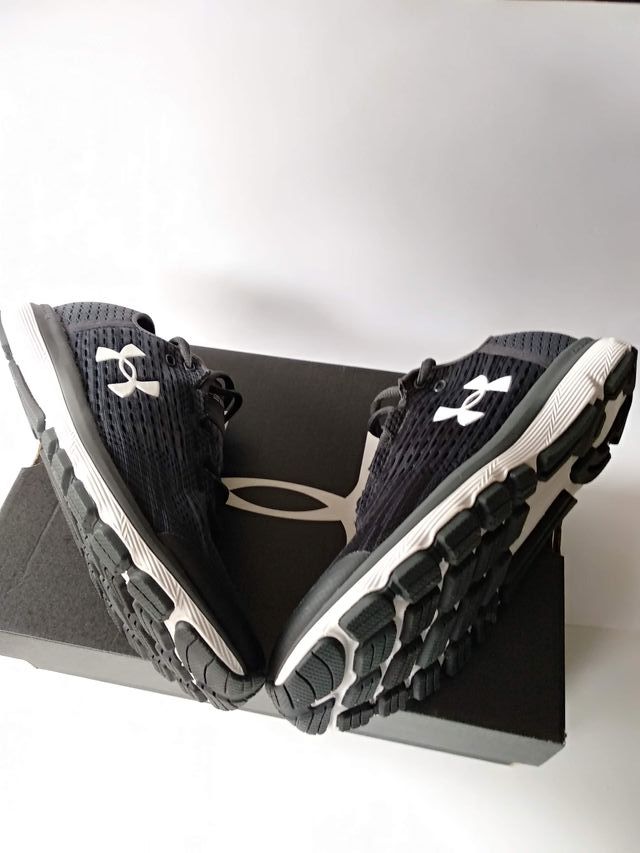 Zapatillas Under Armour Talla 41 NUEVAS