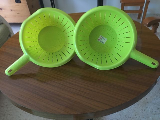 Se vende escurridor de cocina  3 euros los dos