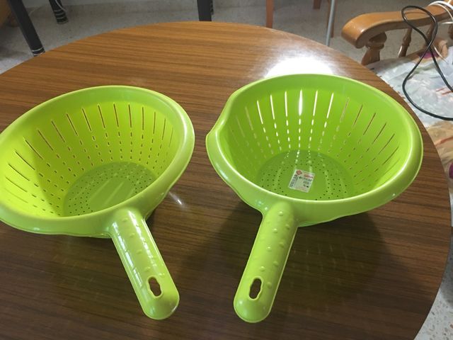 Se vende escurridor de cocina  3 euros los dos