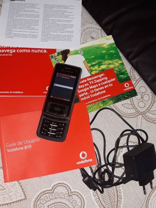 teléfono móvil Alcatel vodafone 810