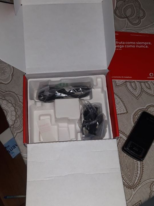 teléfono móvil Alcatel vodafone 810