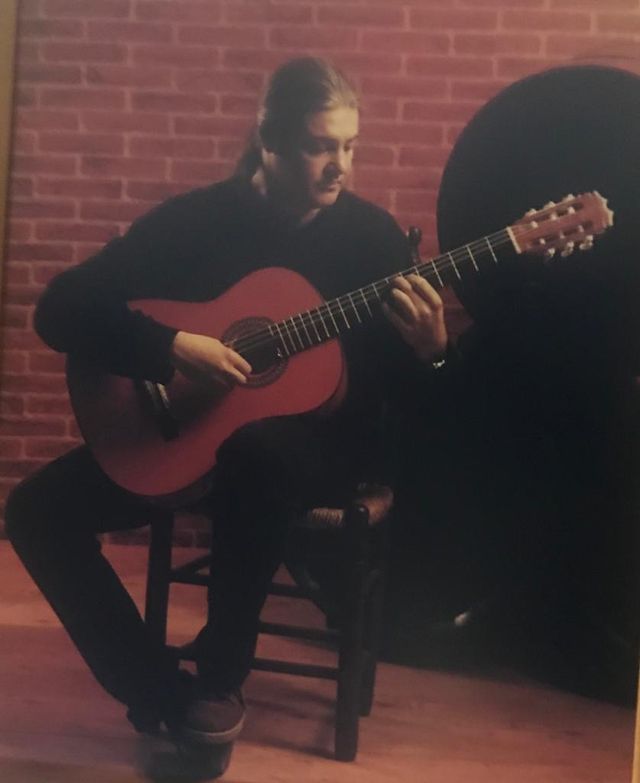 Profesor profesional de Guitarra