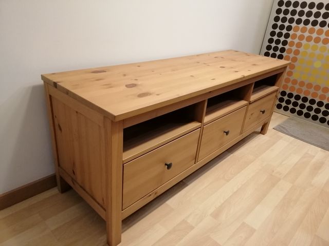 Mueble TV con estante de segunda mano por 240 € en Barcelona en WALLAPOP