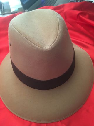 Sombrero ala ancha de segunda mano en la provincia de Cádiz Sombrero ala ancha de segunda mano en la provincia de