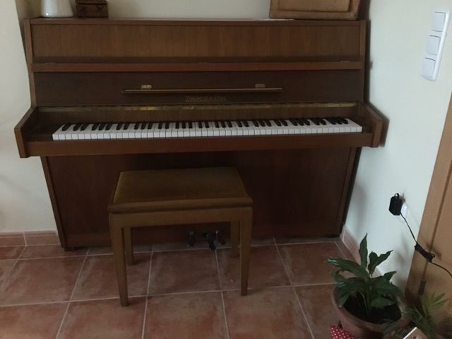 Piano de pared Zimmermann