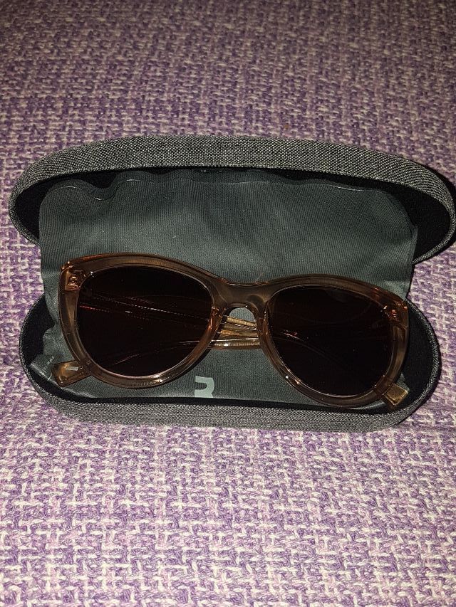 BAJO PRECIO. GAFAS DE SOL SIN ESTRENAR.