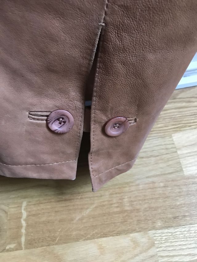 Abrigo 3/4 nuevo De cuero finísimo color Camel