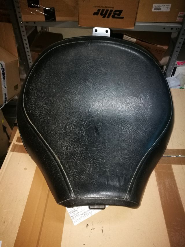 Asiento Suzuki Intruder C800
