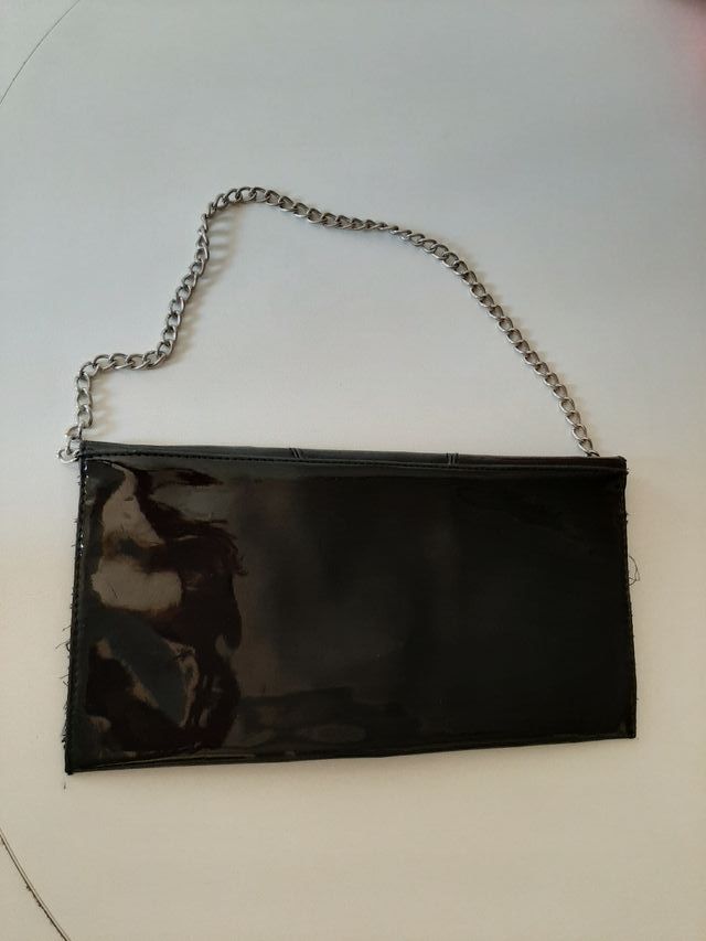 Bolso charol negro
