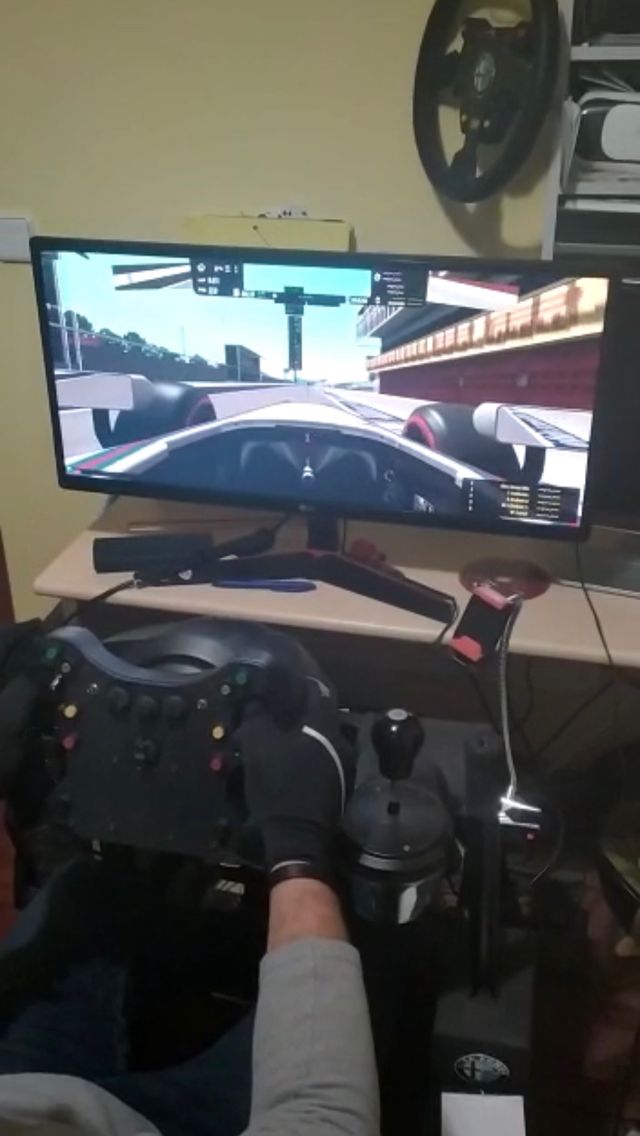 Volante Simracing Mclaren 650 GT3