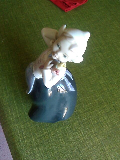 Figura porcelana Casades