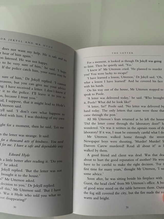 Dr.Jekyll  Mr Hyde.  Robert Louis Stevenson.