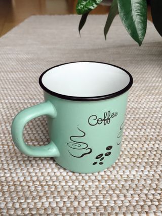 Taza vintage de segunda mano por 6 € en Madrid en WALLAPOP