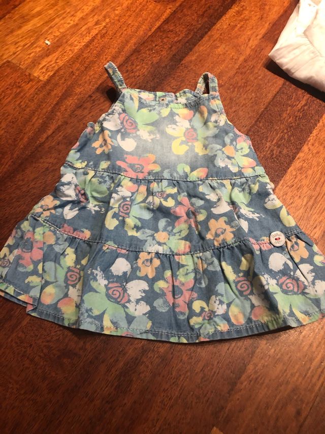 Conjunto peto y camiseta benetton talla 3m