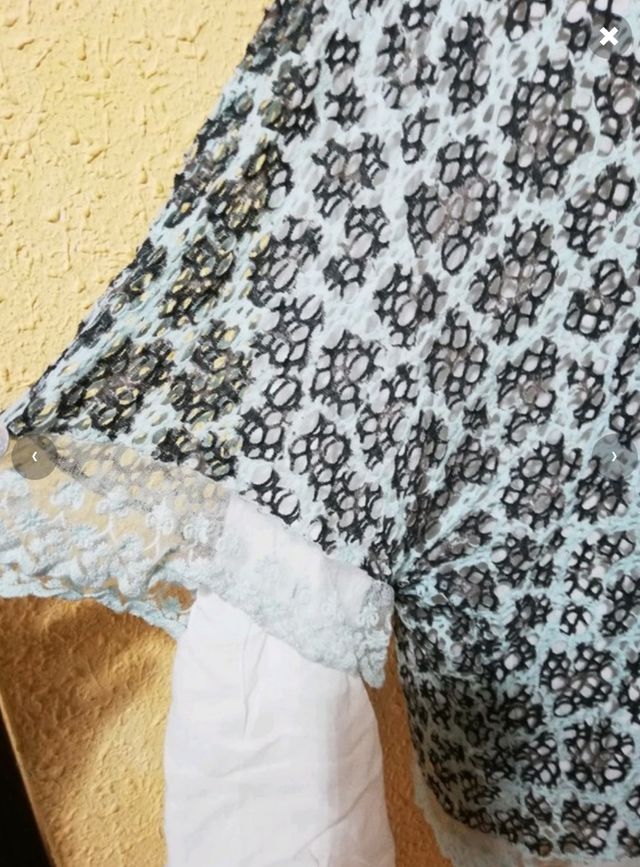 Blusa doble calado y encaje