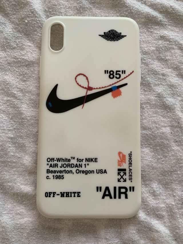 crucero Misionero Prohibición Funda iPhone XS MAX y AirPods Nike de segunda mano por 15 € en Guillena en WALLAPOP crucero Misionero Prohibición Funda iPhone XS MAX y AirPods Nike de segunda mano por 15 € en Guillena en WALLAPOP