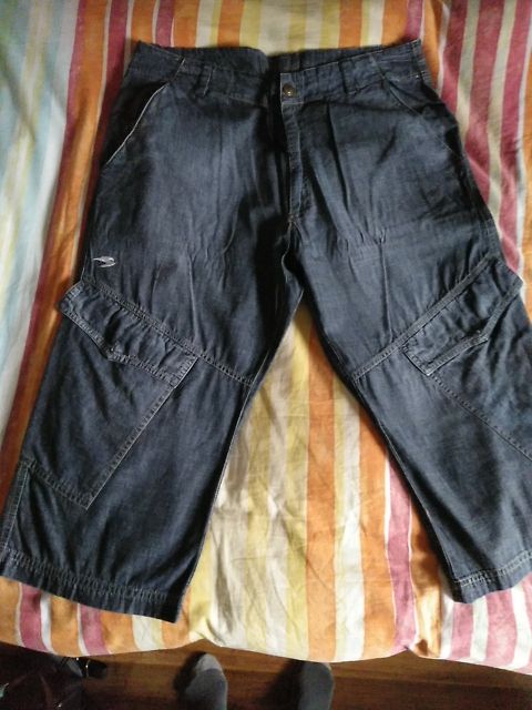 Pantalón pirata sin estrenar.