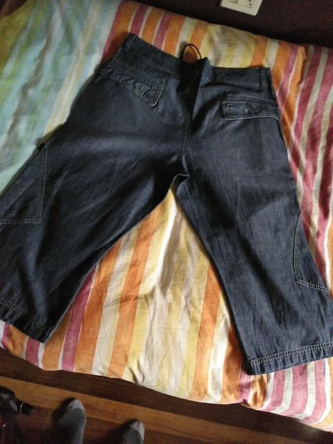 Pantalón pirata sin estrenar.