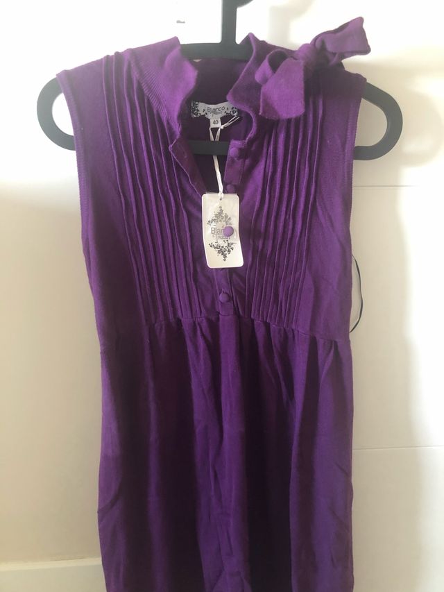 Nuovo abito viola in lana