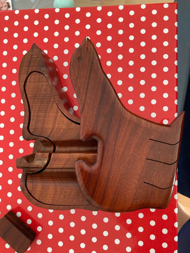 Caja de madera de nogal