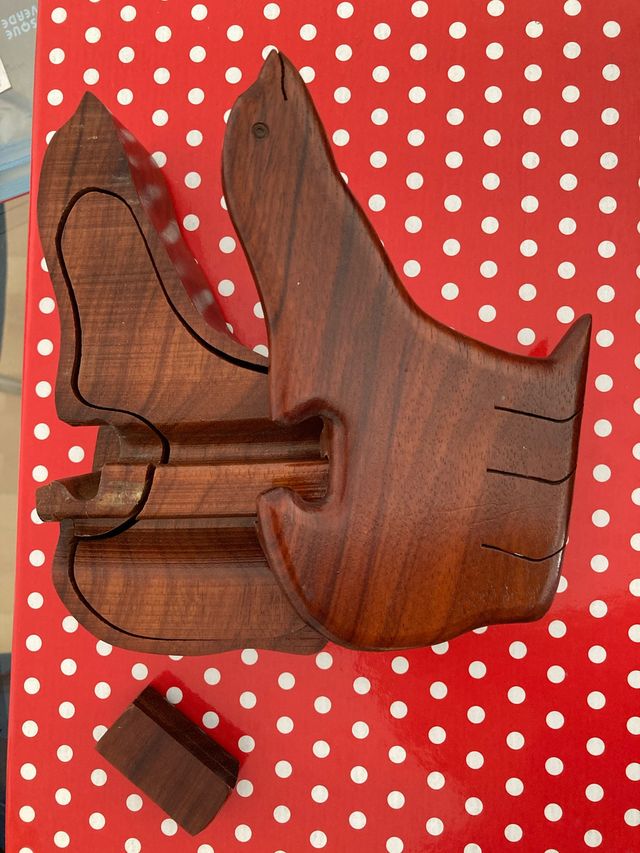 Caja de madera de nogal