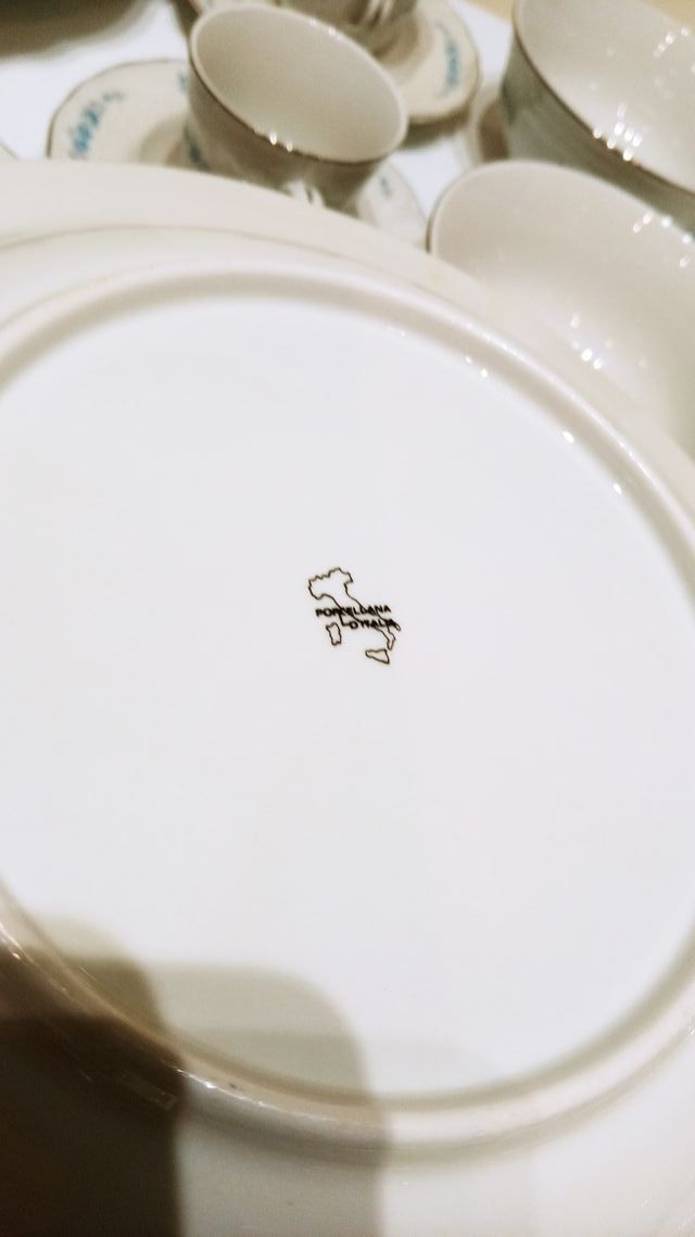 Vajilla de porcelana de Italia