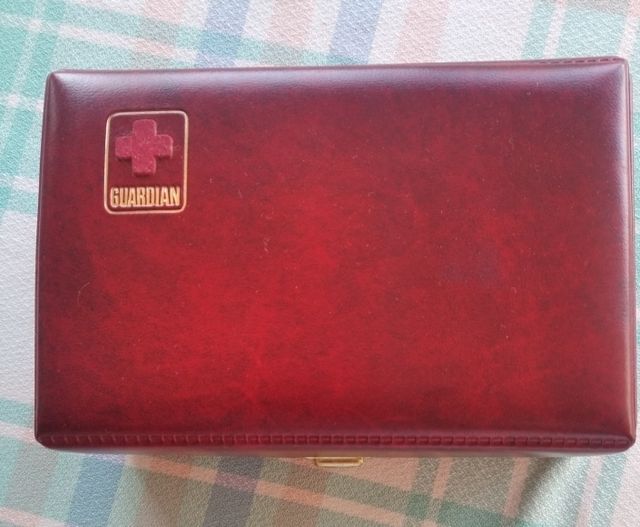 Botiquín primeros auxilios