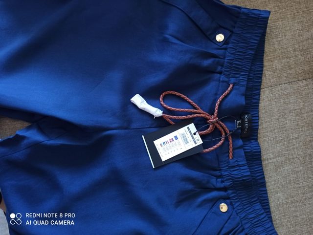 pantalon Cortefiel a estrenar