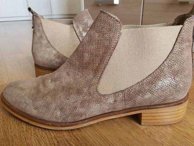 Botas Alpe talla 40.