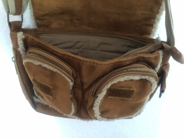 Bolso de pana con cremallera