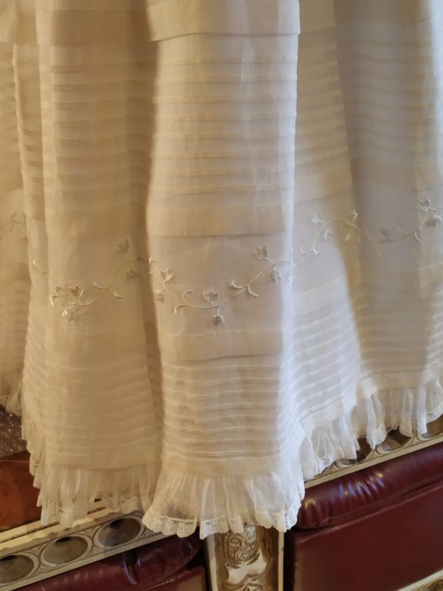 vestido comunión blanco roto gasa natural bordada