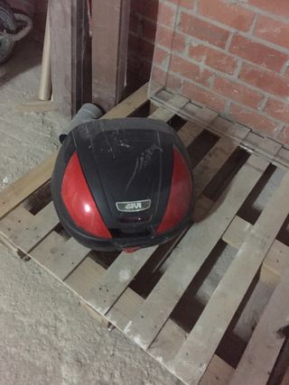 Cofre de moto de segunda mano en Valencia en WALLAPOP Cofre de moto de segunda mano en Valencia en WALLAPOP