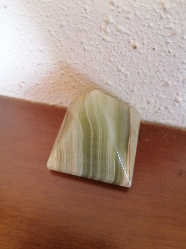 Piramide cuarzo verde