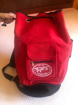 Mochila tipo saco de segunda mano en Madrid en WALLAPOP Mochila tipo saco de segunda mano en Madrid en WALLAPOP