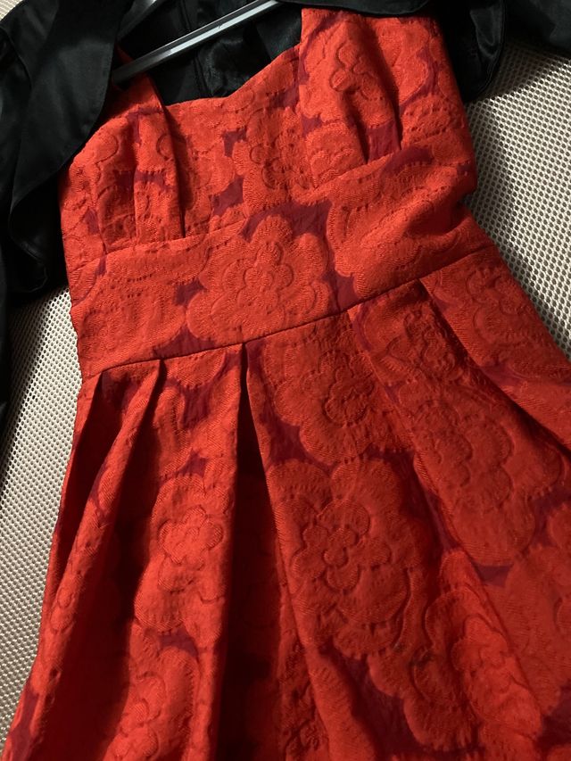 Conjunto de chaqueta con vestido