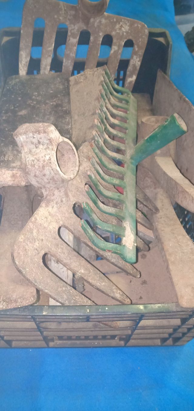 herramientas varias que hay aquí no hay nada no