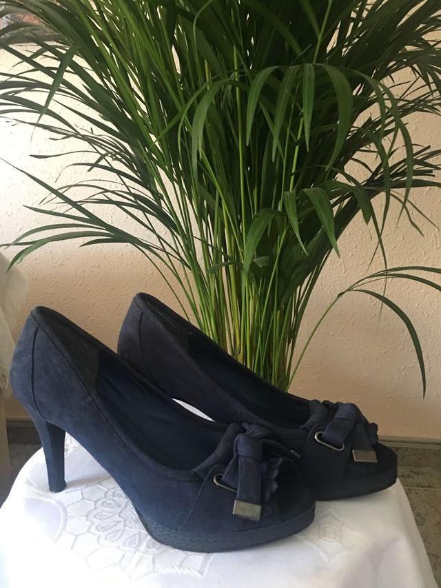 Zapatos lazo azul marino talla 38