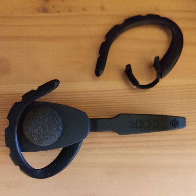 Manos libres bluetooth. 5€