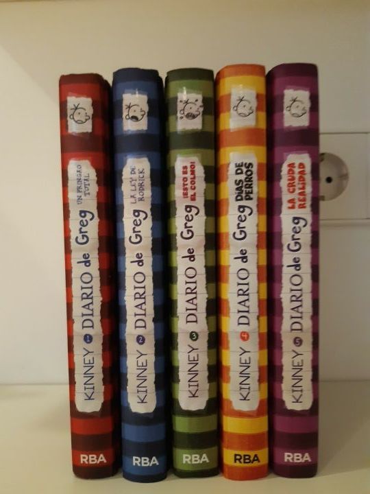 Colección "El Diario de Greg", tapa dura.